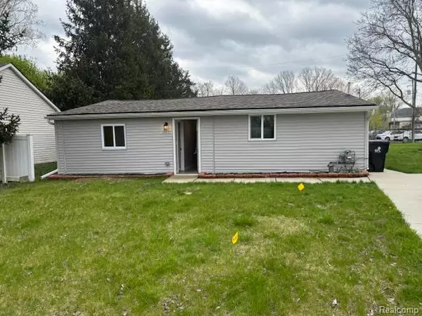 29311 ROCKCASTLE Street, Farmington Hills, MI 48336