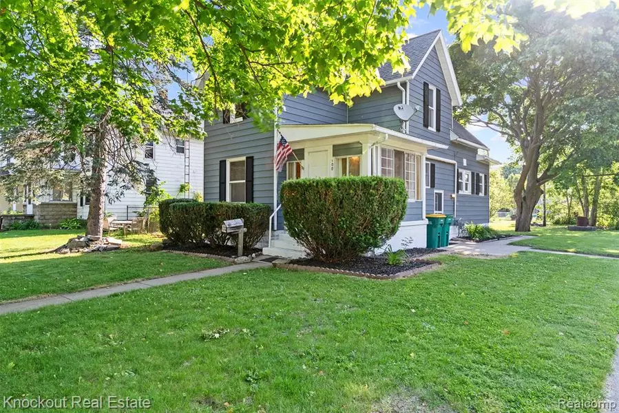 100 N Detroit Street, Durand, MI 48429