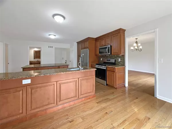 Rochester Hills, MI 48307,830 Dartmouth Drive