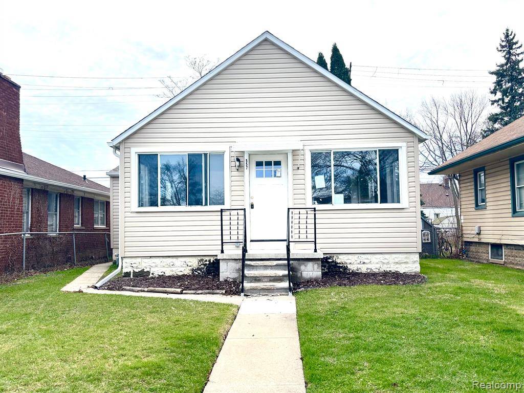 557 WHITE Avenue, Lincoln Park, MI 48146