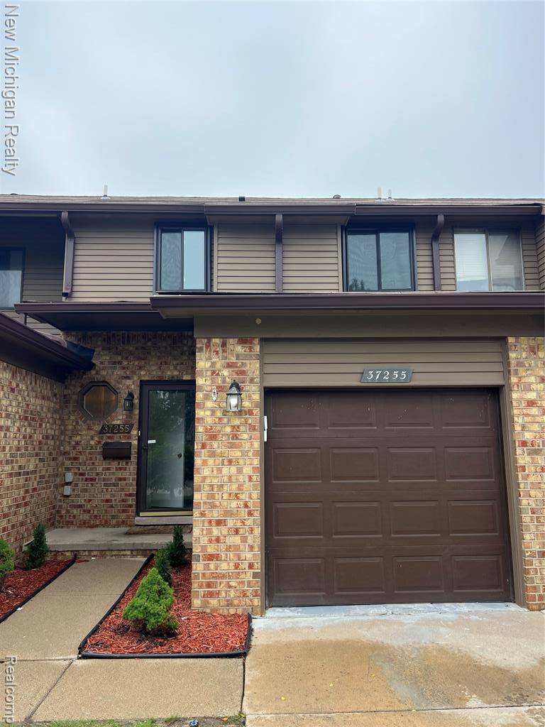 Clinton Twp, MI 48036,37255 Glenbrook Drive