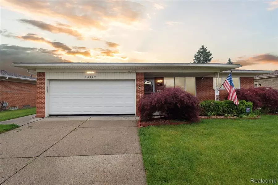 14147 Ivanhoe Drive, Warren, MI 48088