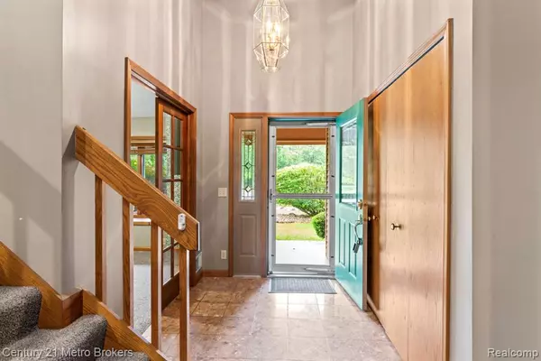 Flushing, MI 48433,751 River Edge Court
