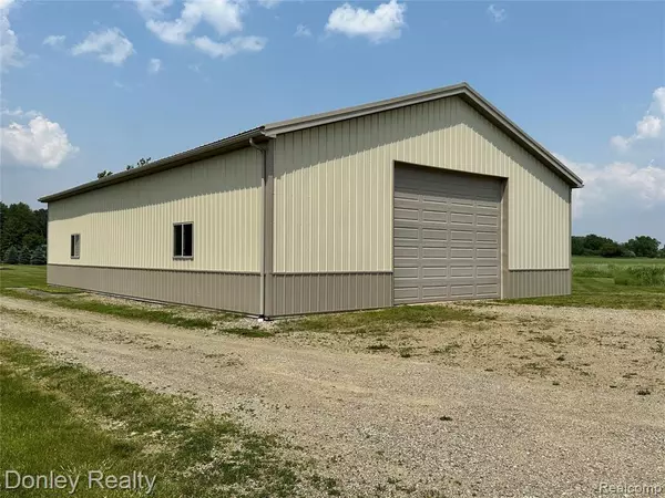 Clifford, MI 48727,250 N Decker Road