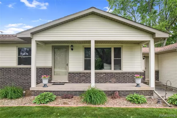 Flushing, MI 48433,9388 Potter Road