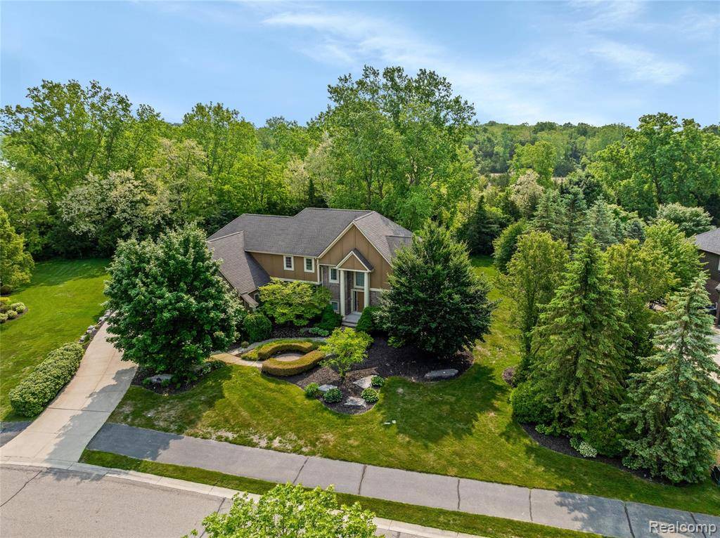 South Lyon, MI 48178,8897 Stoney Creek Drive