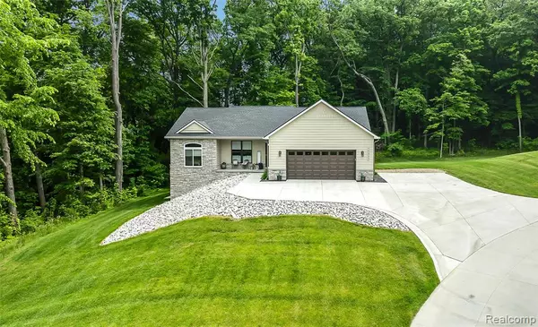 Whitmore Lake, MI 48189,10327 9 Mile Road
