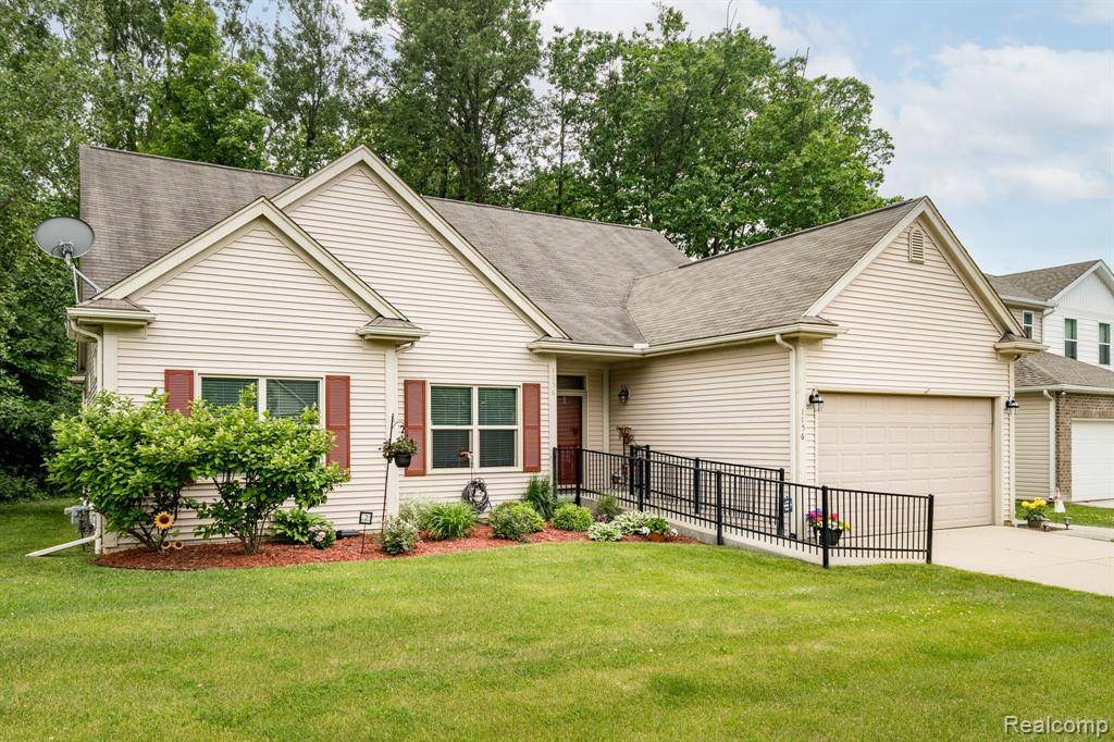 1156 Fairway Drive, Pontiac, MI 48340