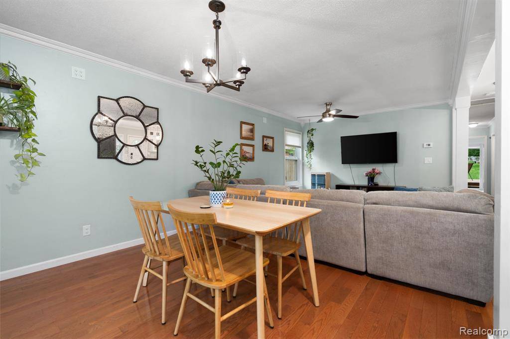 Ann Arbor, MI 48108,3341 Creek Drive