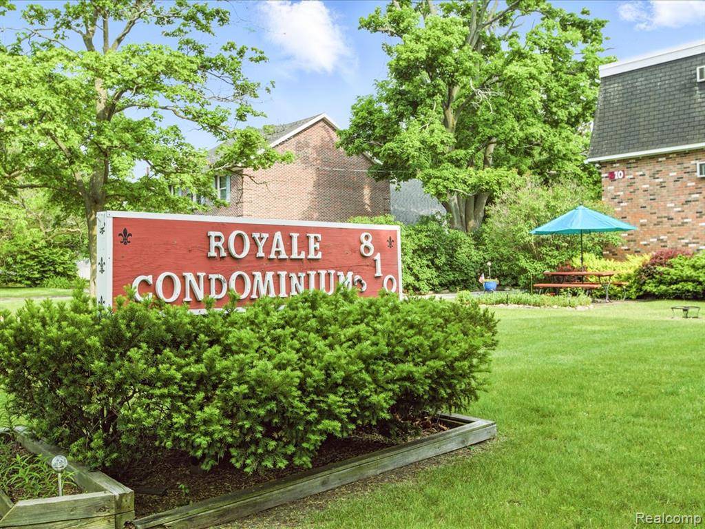 Port Huron, MI 48060,810 Holland Avenue