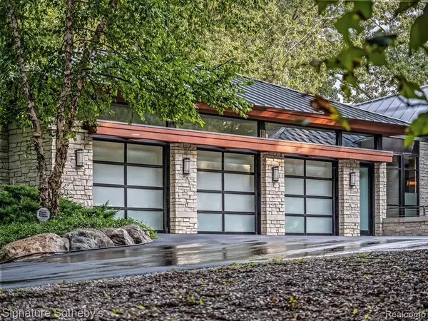 White Lake, MI 48383,6956 COOLEY LAKE Road