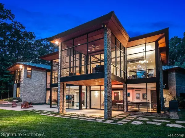 White Lake, MI 48383,6956 COOLEY LAKE Road