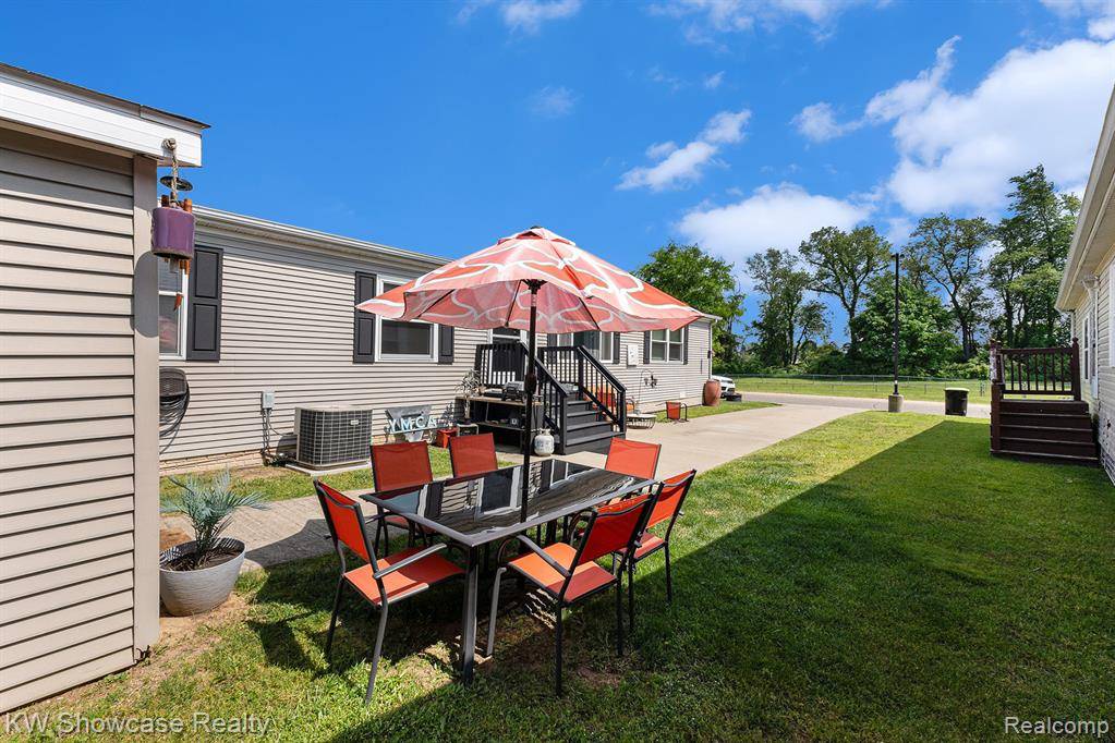 Milford, MI 48380,2848 Boulder Ridge Trail Drive