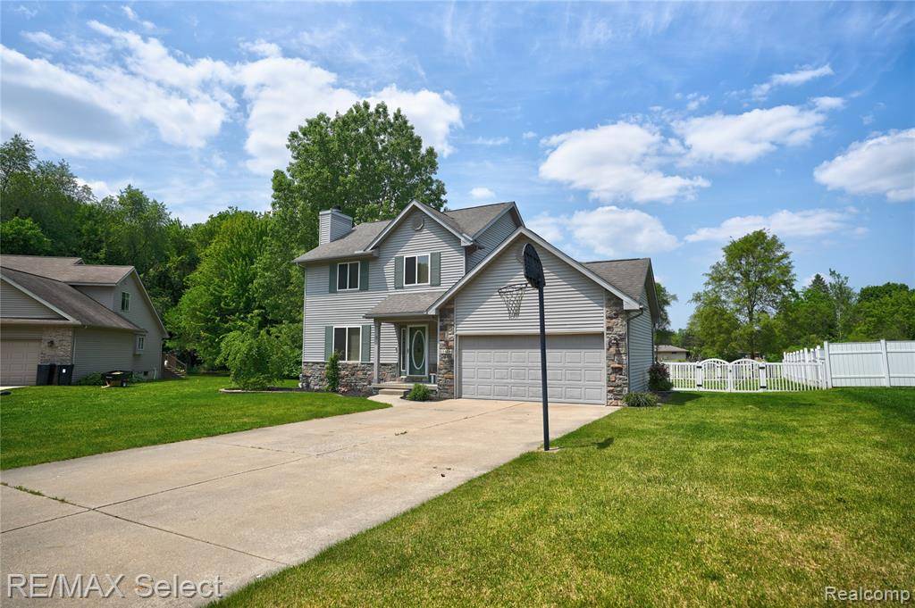 Clio, MI 48420,11468 Grand Oaks Drive