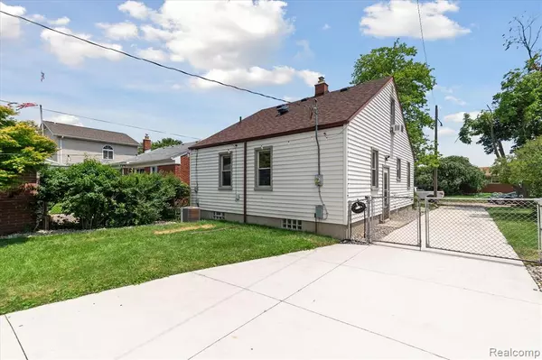 Wyandotte, MI 48192,1766 Cora Street