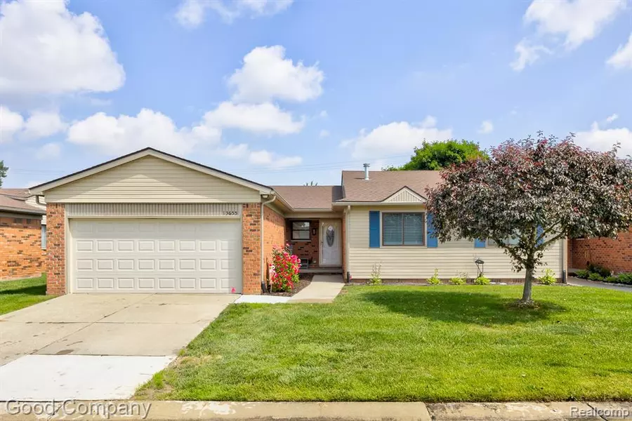 13655 Villa Pointe Drive, Warren, MI 48088