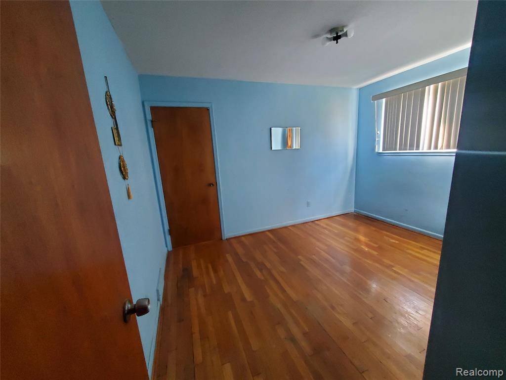 Warren, MI 48092,28623 PANAMA Street