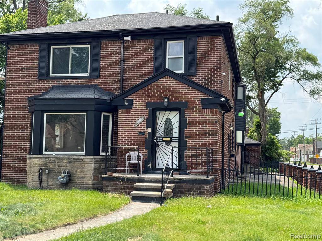 Detroit, MI 48221,19211 Birwood Street
