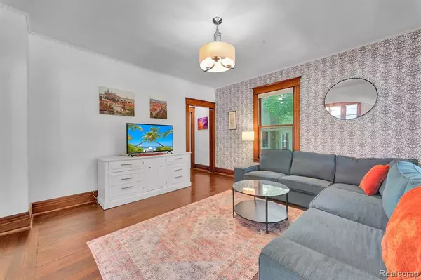 Oxford, MI 48371,38 Pontiac Street