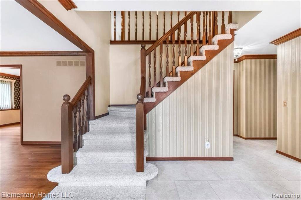 Troy, MI 48098,2456 Red Maple Drive
