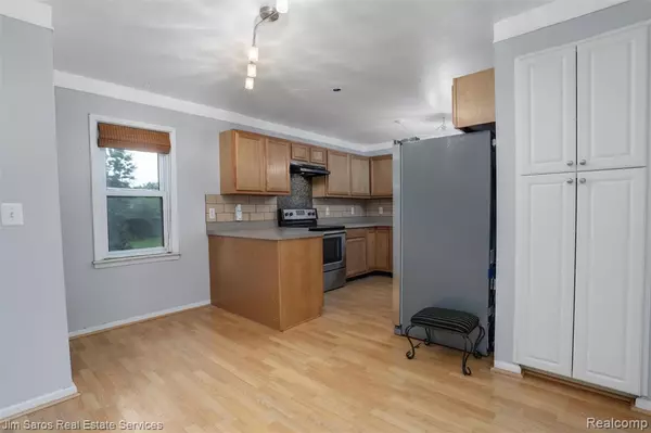 Royal Oak, MI 48073,3111 Prairie Avenue
