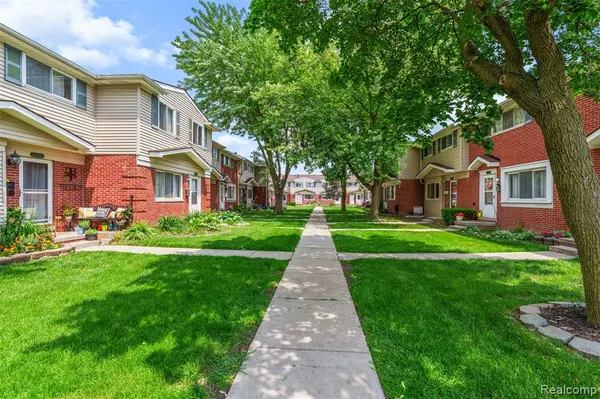 Roseville, MI 48066,25704 Cambridge Court