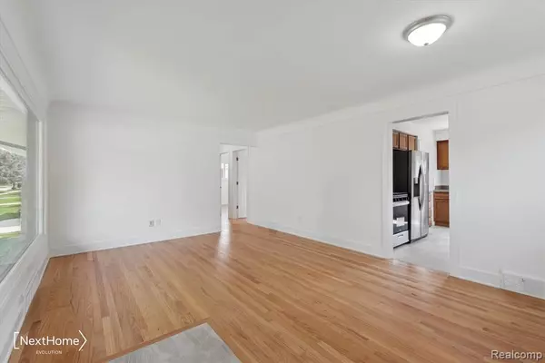 Trenton, MI 48183,2434 Medford Street