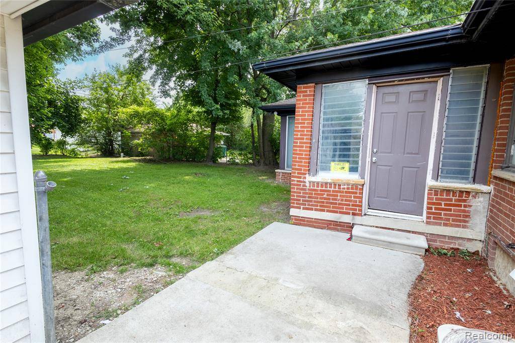 Eastpointe, MI 48021,16788 Lincoln Avenue