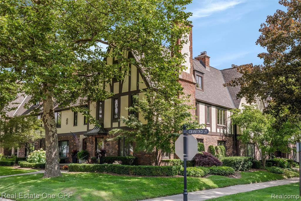 Grosse Pointe, MI 48230,542 Cadieux Road