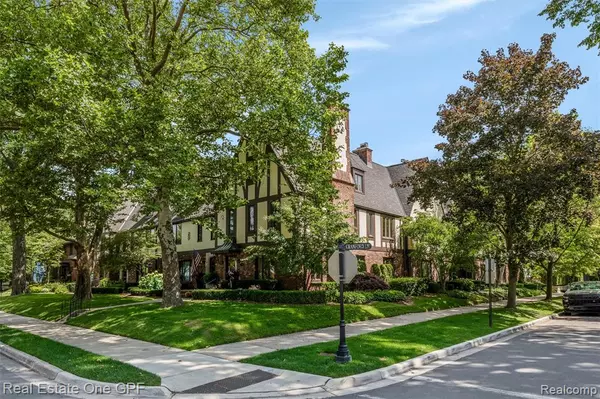 Grosse Pointe, MI 48230,542 Cadieux Road