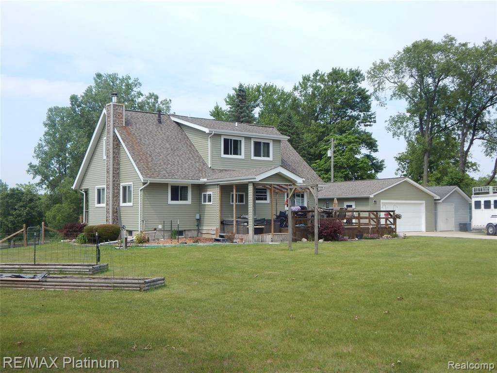 Holly, MI 48442,2025 W Rose Center Road