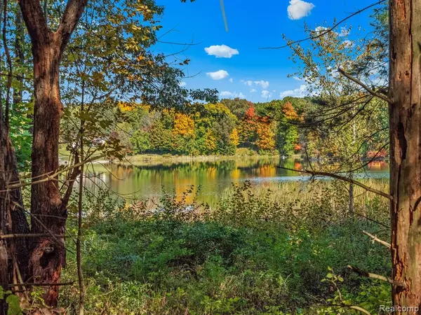 Howell, MI 48855,4695 Waterwood Way