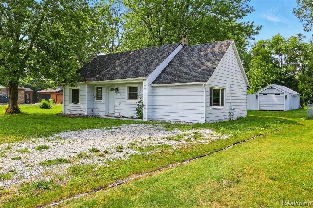 2121 Chesley Drive, Sterling Heights, MI 48310