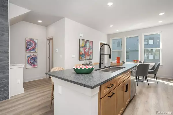 Ann Arbor, MI 48103,2133 Evergreen Lane