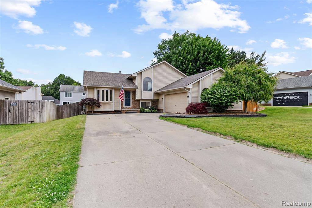 Waterford, MI 48329,4167 Sunburst Avenue