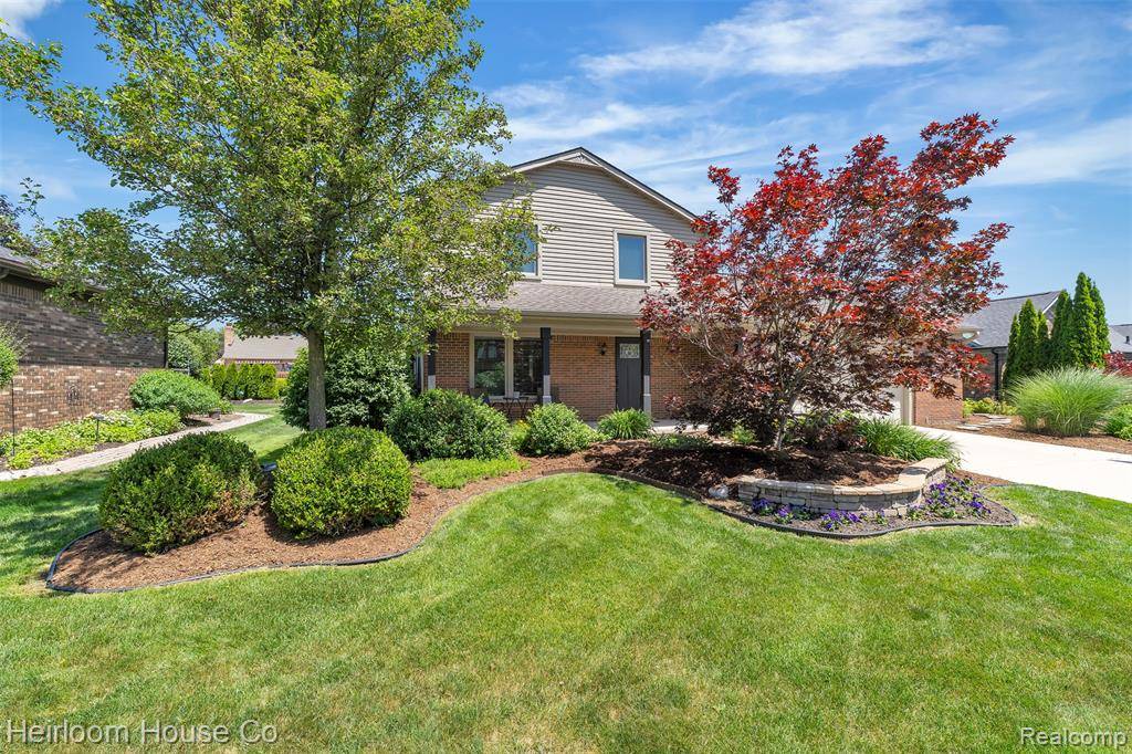 36042 Howell Avenue, Livonia, MI 48154