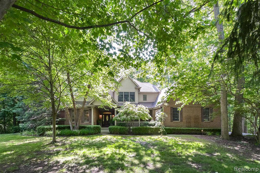 3376 Oak Park Drive, Saline, MI 48176