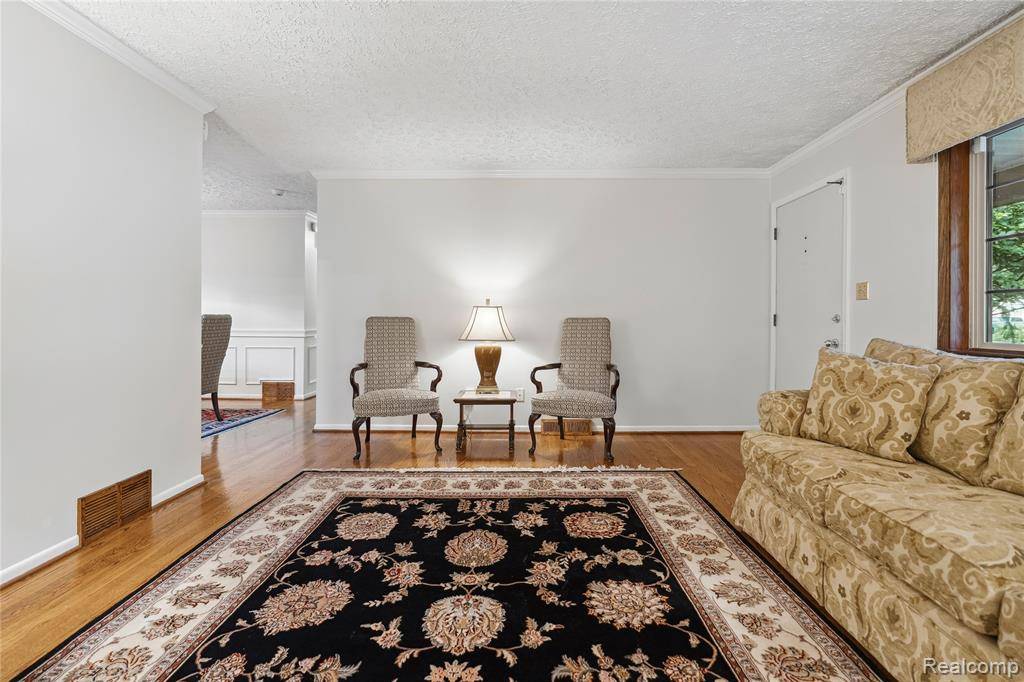 Clarkston, MI,5614 Warbler Drive
