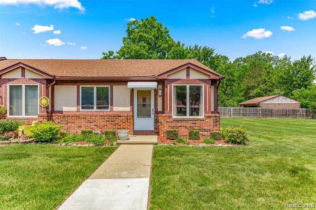 33050 Woodworth Court, Westland, MI