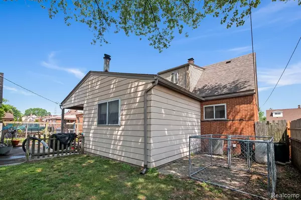 Romulus, MI 48174,37649 Castle Drive