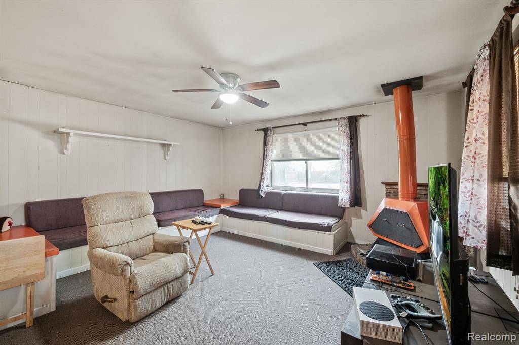 Romulus, MI 48174,37649 Castle Drive