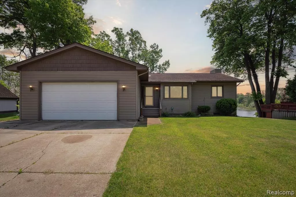 Brighton, MI 48114,88 W Peterson Drive