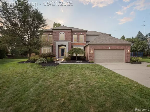 49018 Freestone Drive, Northville, MI 48168