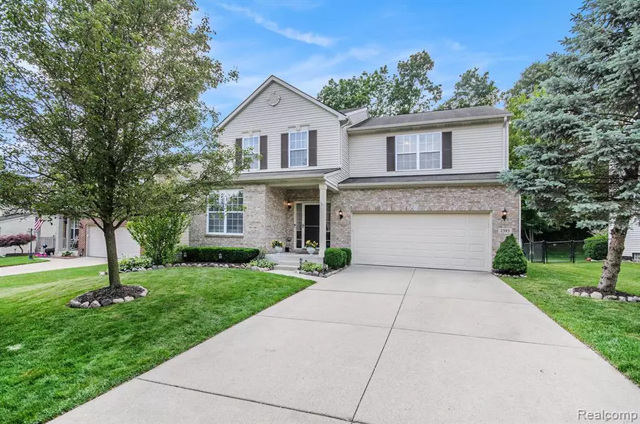 2595 Compton Drive, Waterford, MI 48329