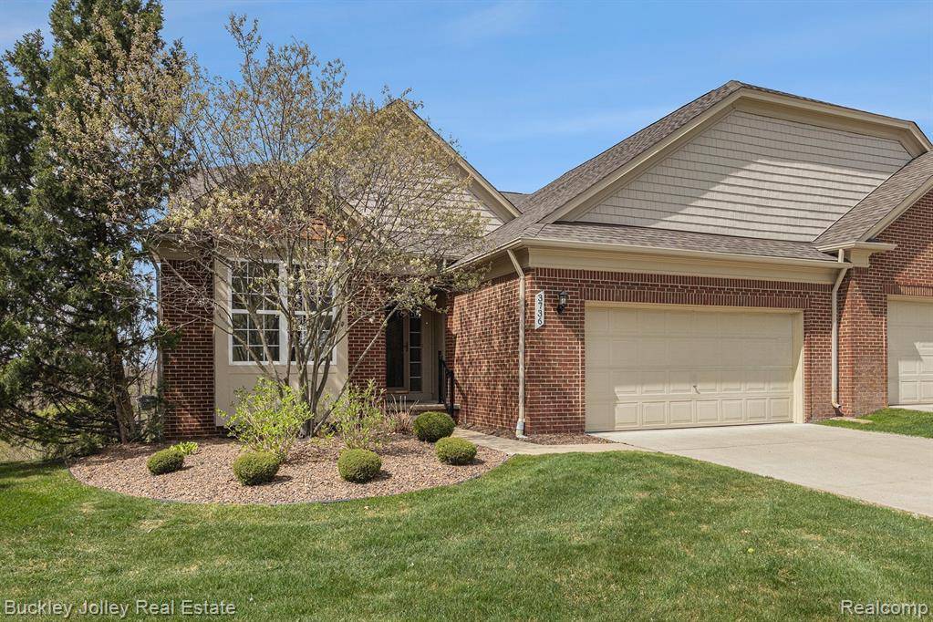 3736 VICKSBURG Way, Howell, MI 48843