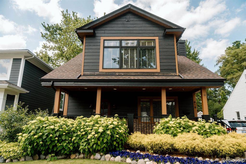Royal Oak, MI 48067,619 E Farnum Avenue