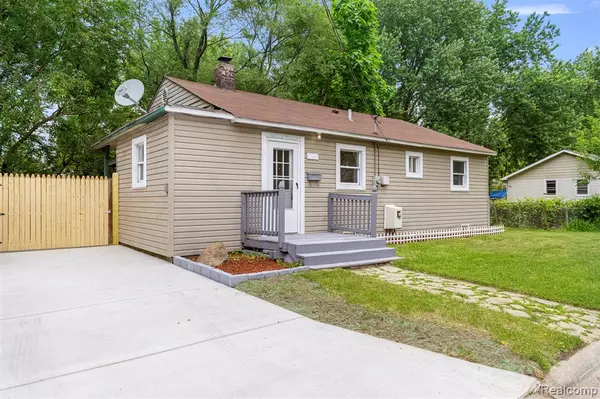 Westland, MI 48186,33420 BENTLEY Court