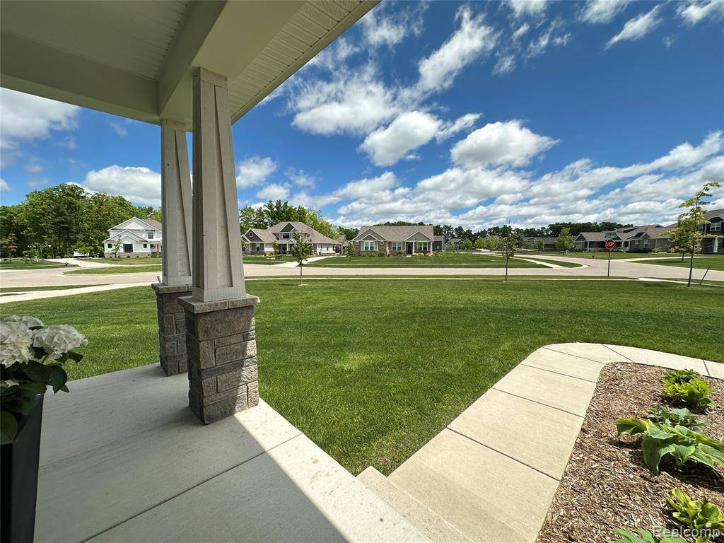 Howell, MI 48855,2321 CYPRESS POINT