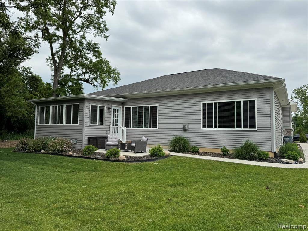 Grand Blanc, MI 48439,4020 Oak Street