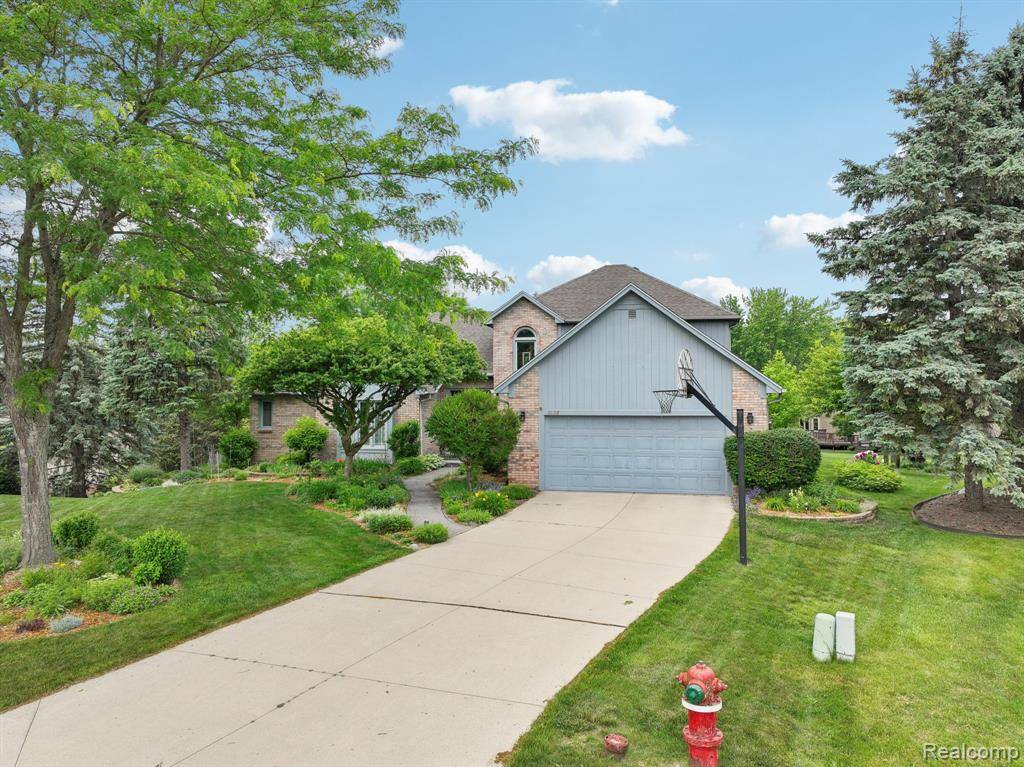 Rochester Hills, MI 48309,2138 KENNEDY Drive